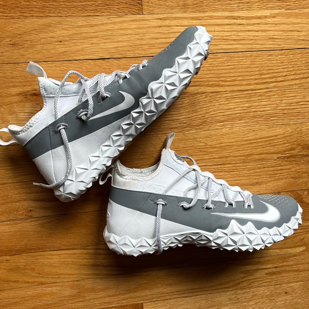 Never Worn - Nike Turf Shoes - Men’s Size 10